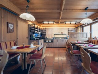 Ladestatthof-Frühstücksbuffet-3