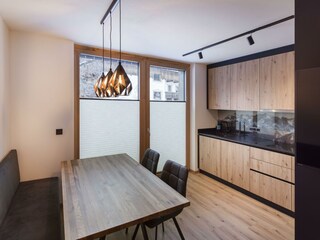 20240407_LOEWENZAHM_MF_Glr__B0001306