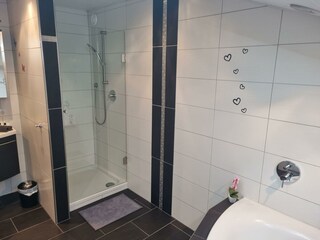 Badezimmer/Dusche