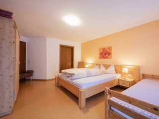 Dreibettzimmer FeWo Berg