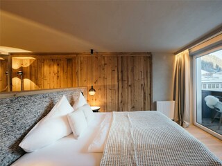 Suite M