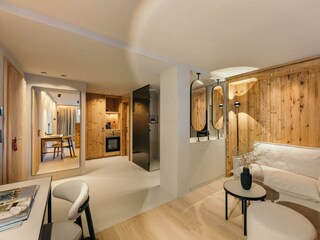 Suite M