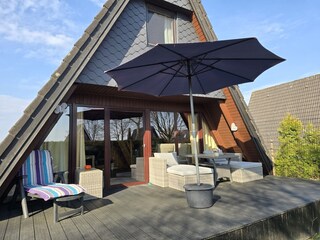 Terrassenberech, Grill, Sonnenschirm