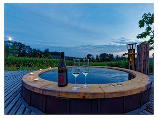 Entspanne im Hot Tub - Vulkanland Farm Straden
