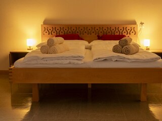 Schlafbereich mit Doppelbett