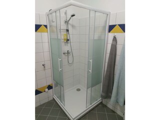 Bad-Dusche