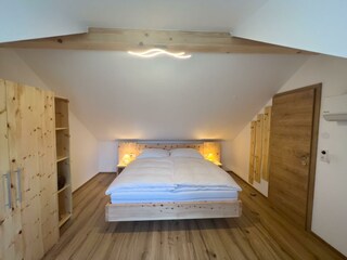 Zirbenzimmer mit Klimaanlage, Rollo, Fliegengitter