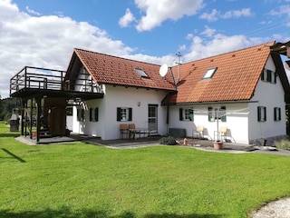Ferienhaus Am Bach mit Garten