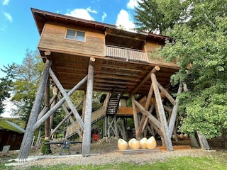 baumhaus_afrika_analge-unten-1