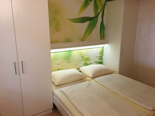 4m Haus Living Cube Schlafzimmer Eltern (1)