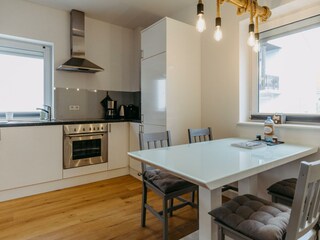 Küche und Esstisch Wohnung Elisa