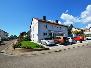 Gästehaus mit Parkplatz