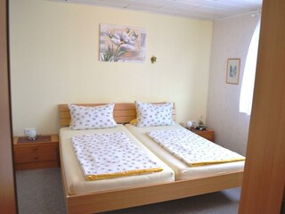 Zimmer 2  "Magerite"