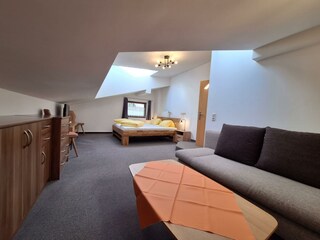 Zimmer212_6