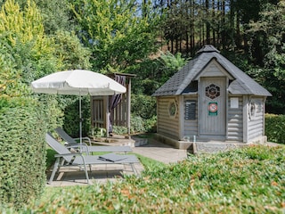 Saunacota mit Aussendusche