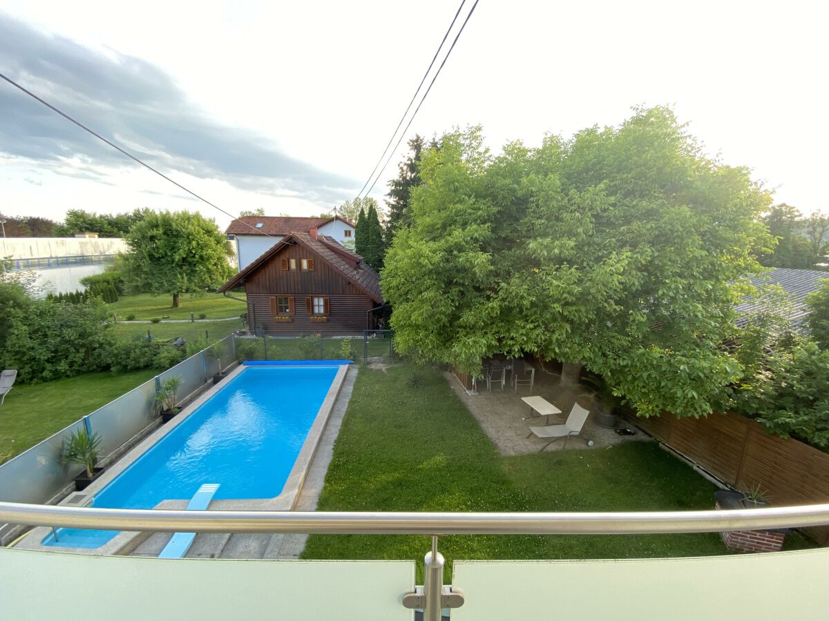 Ferienwohnung Nussbaumblick Ausblick Garten