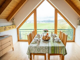 Donauregion_MargasFerienwohnung_Fruehstueck_Sarlei