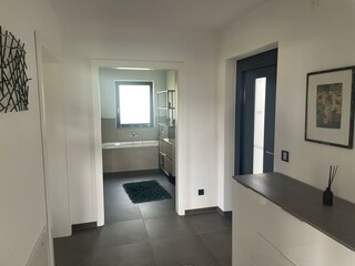 Blick ins Badezimmer