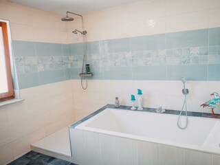 Badezimmer (4)