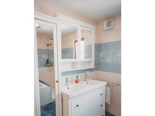 Badezimmer (5)
