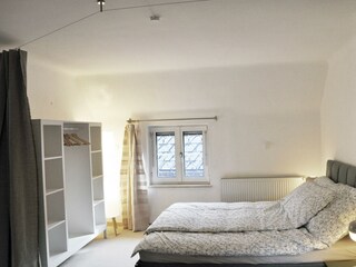 11_Bett