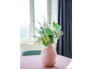 4_Apfel_Esstisch_Pflanze