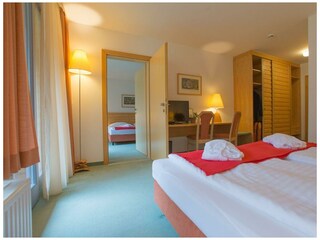 Doppelzimmer mit Verbindungstür