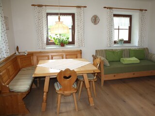 Wohn- und Essbereich Wohnung 1
