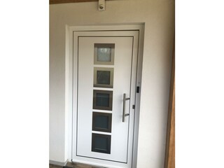Eingangstür im Obergeschoß