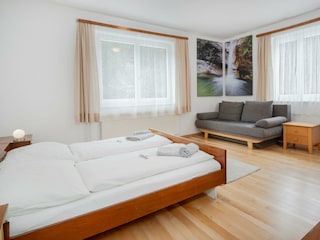 Schlafzimmer 1c