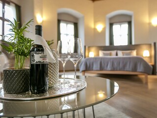 hochzeitszimmer-doppelzimmer-superior-wein-jufa-ho