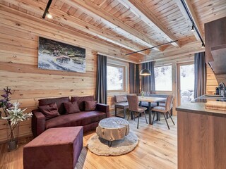 Apartment groß_Wohnzimmer