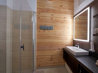 Apartment groß_Badezimmer