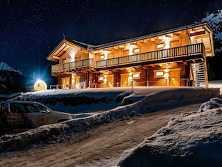 Willkommen im Xeis Natur Apartment_bei Nacht