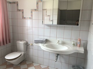 Badezimmer mit Toilette