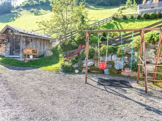 IMG_3911 fullm. aussen Schaukel, Tiere