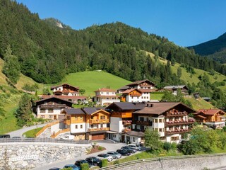 dorfer_hotel_chalet_komp