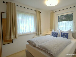 Gartenwohnung Schlafzimmer