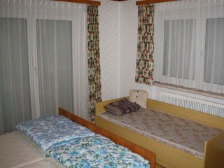 Schlafzimmer 2
