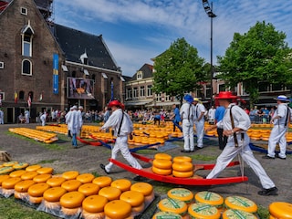 Käsemarkt in Almaar