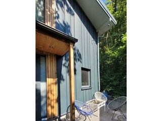 Ferienhaus mit Terrasse im Grünen
