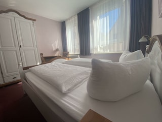 Zimmer 1 Innenansicht quer (2)