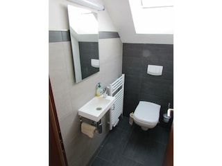 Separate Gästetoilette 3-Zi-App.