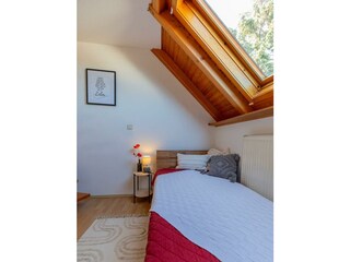 bdff495c-c1a4-4fa5-8c7d-c052e0d1110a