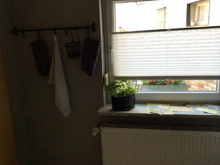 6E5CC5E0-0E65-4370-A6FE-9424F0F851FF