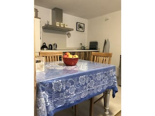 BC1E920E-E3E2-4119-9802-3C235E1E0156_1_105_c