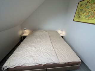 Schlafzimmer hinten