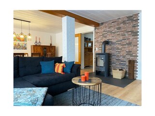 Wohnen mit Durchgang zur Küche