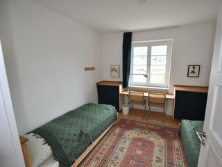 kleines Schlafzimmer OG