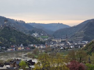 Blick auf Cochem und die Burg